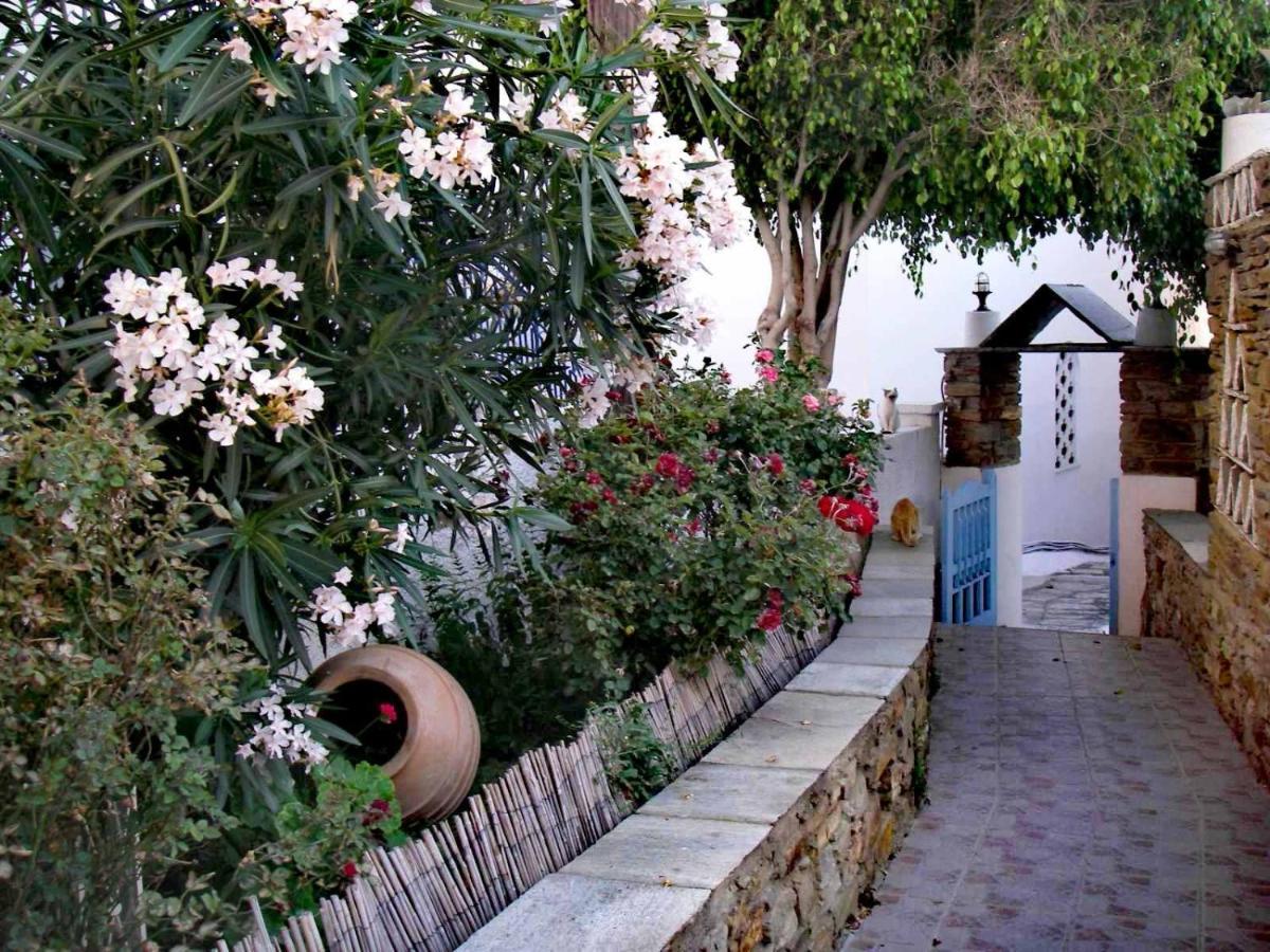 Virginia Studios Tinos Bagian luar foto